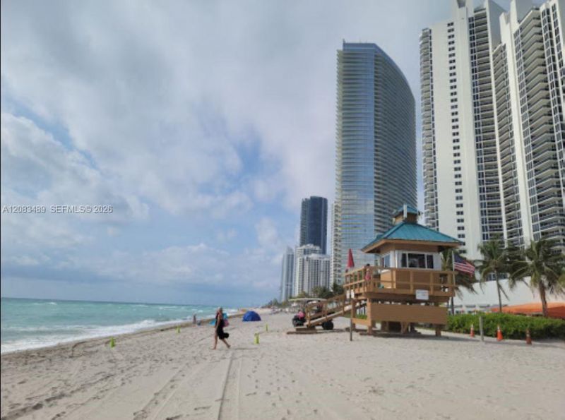 19201 Collins Ave , Unit 117, Sunny Isles Beach, FL 33160 Photo