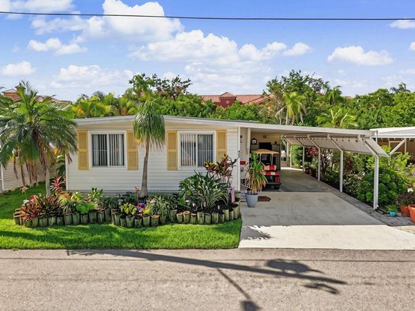 18675 US HIGHWAY 19 N, Unit 427, CLEARWATER, FL 33764
