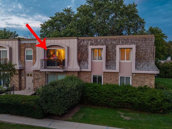 7530 N Port Washington ROAD, Fox Point, WI 53217