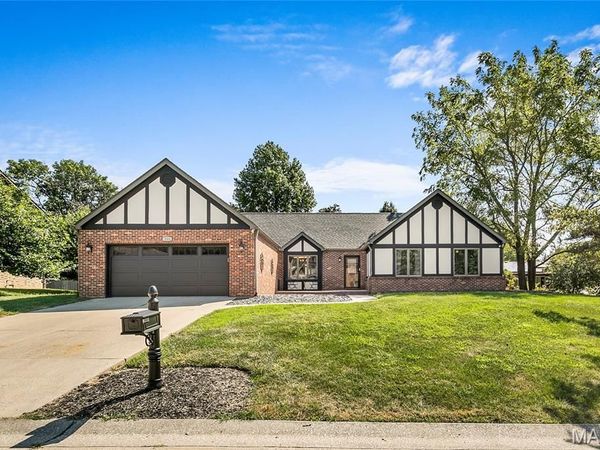 204 Wild Cherry Lane, Swansea, IL 62226
