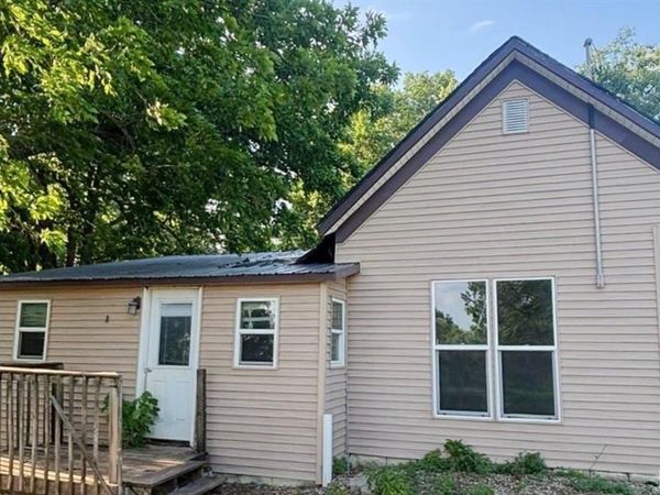 29277 State Highway D , La Belle, MO 63447