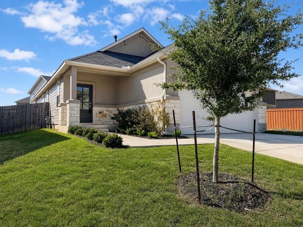 366 Papaya DR, Buda, TX 78610