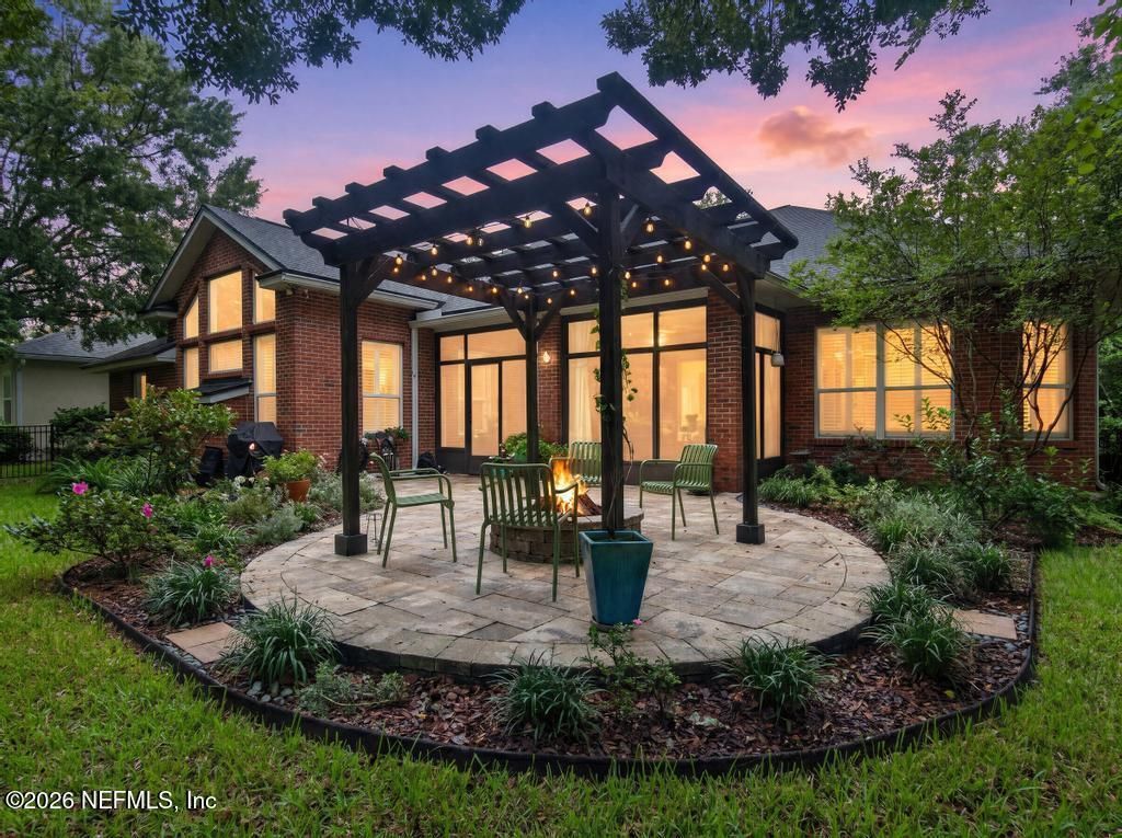 160 PARKSIDE Drive