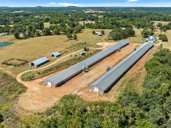 21396 Griggs Road, Springdale, AR 72762