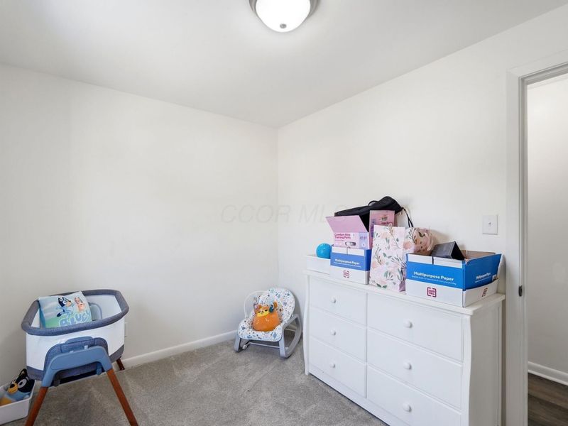 317 W Hubert Avenue , Lancaster, OH 43130 Photo 10