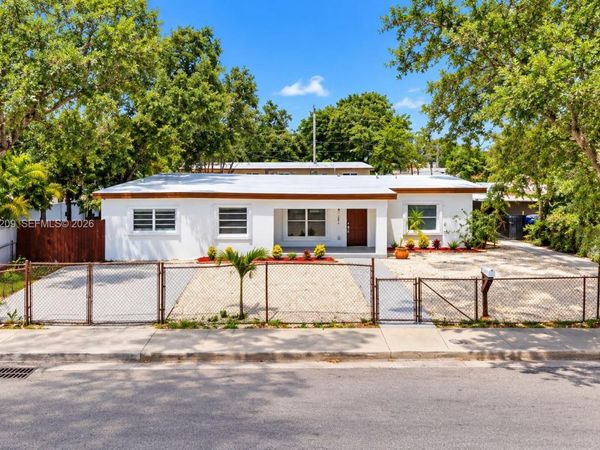 2101 NW 93rd Ter, Miami, FL 33147