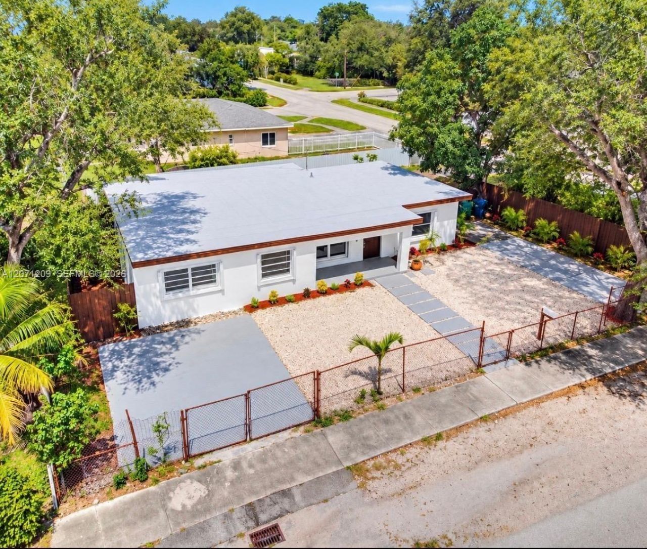 2101 NW 93rd Ter, Miami, FL 33147 Photo