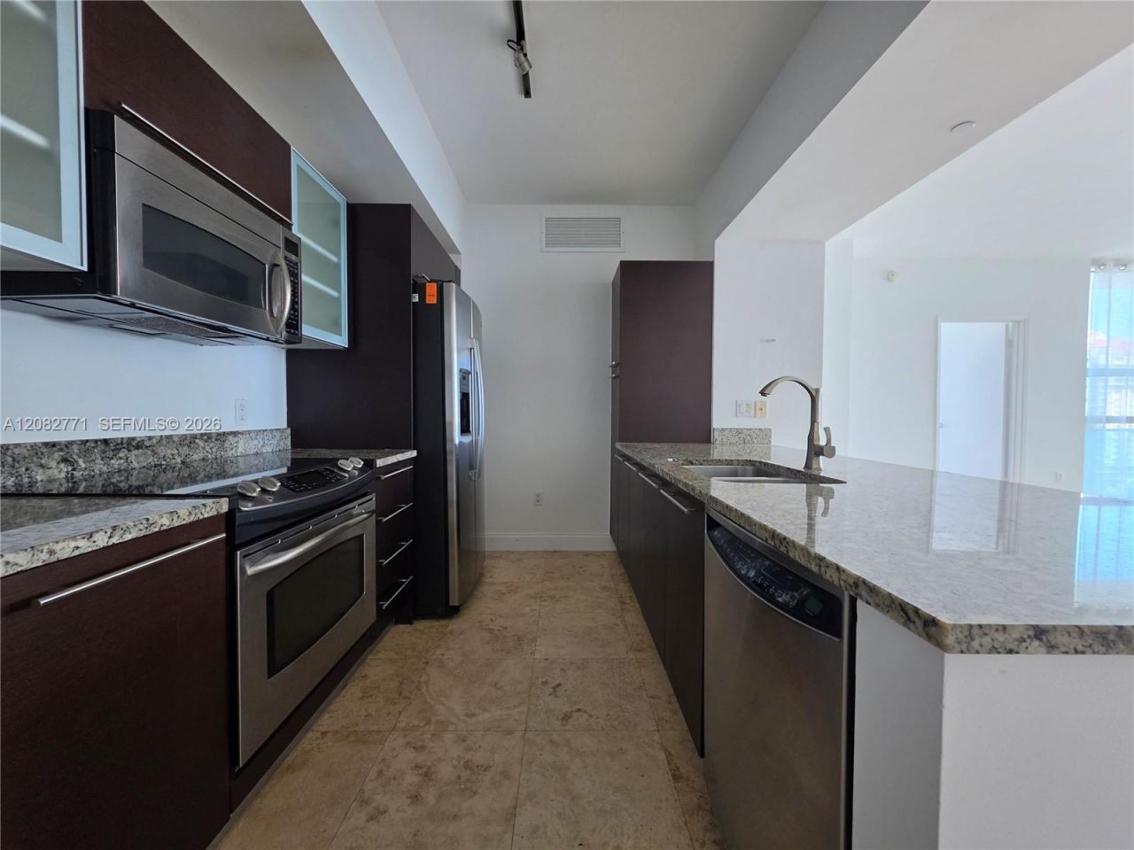 951 Brickell Ave , Unit 2510, Miami, FL 33131 Photo