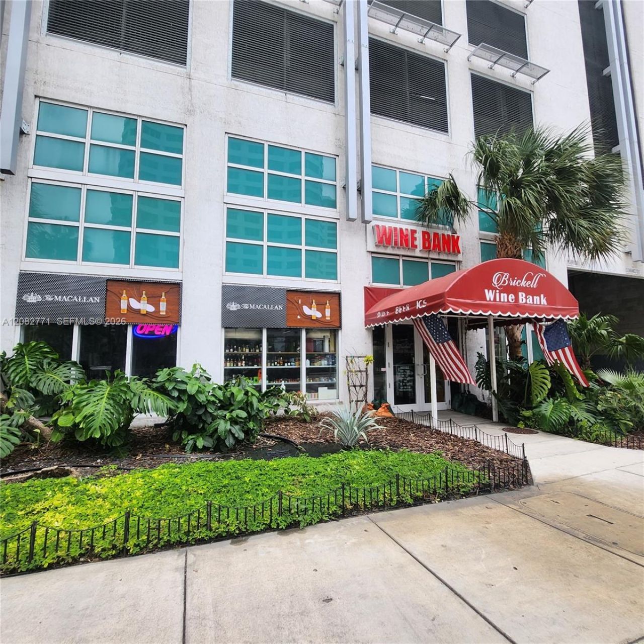 951 Brickell Ave , Unit 2510, Miami, FL 33131 Photo