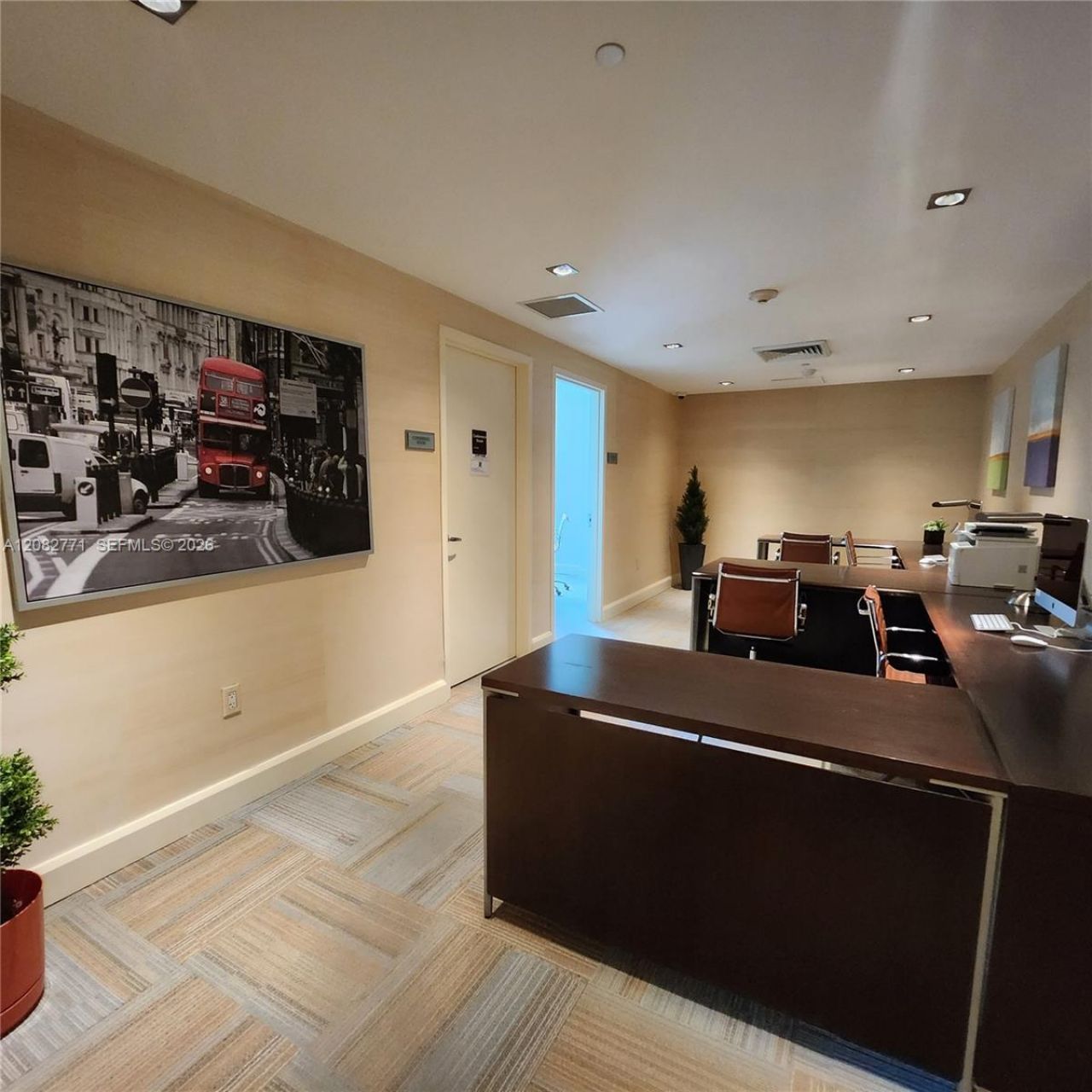 951 Brickell Ave , Unit 2510, Miami, FL 33131 Photo