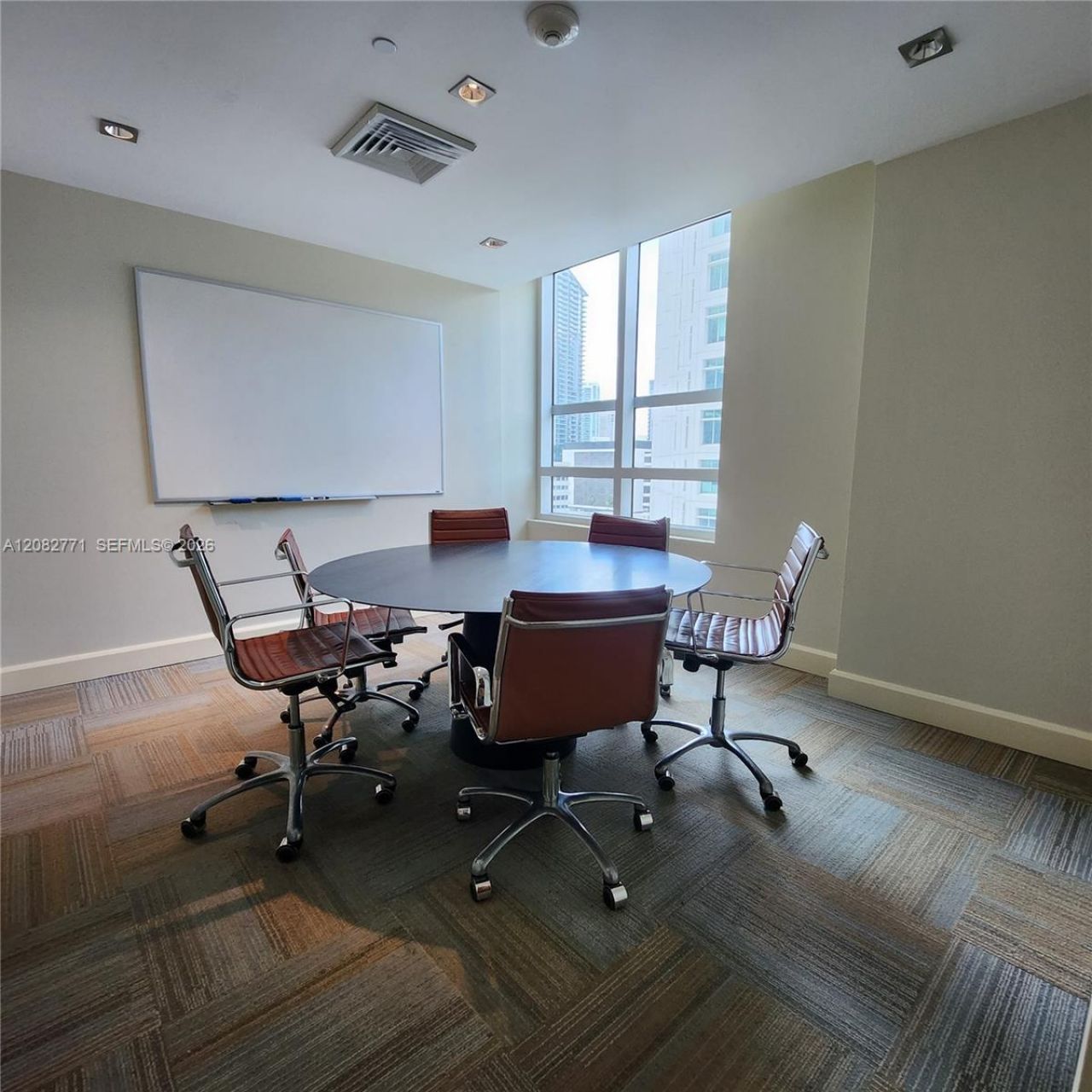 951 Brickell Ave , Unit 2510, Miami, FL 33131 Photo