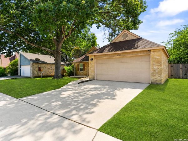 2721 CEDAR LN, Schertz, TX 78154