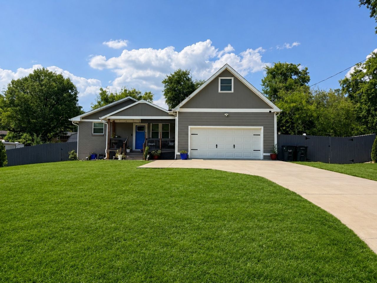 111 Lynn Dr  Hendersonville, TN 37075