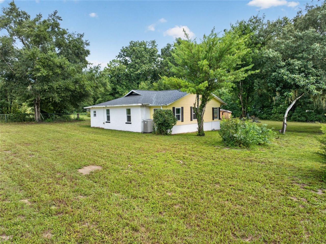 11855 SE 141st Terrace , Ocklawaha, FL 32179 Photo