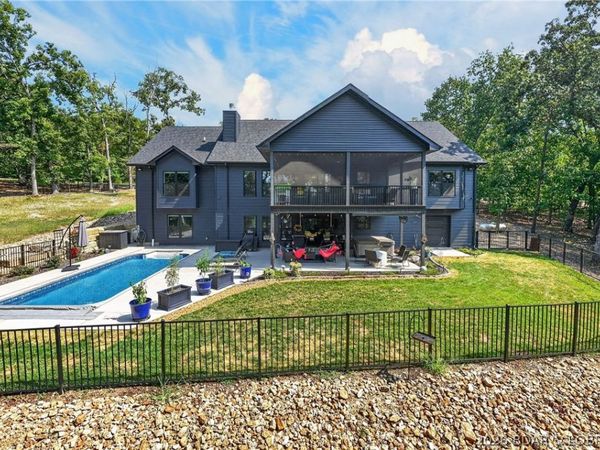 231 Via Appia Drive , Sunrise Beach, MO 65079