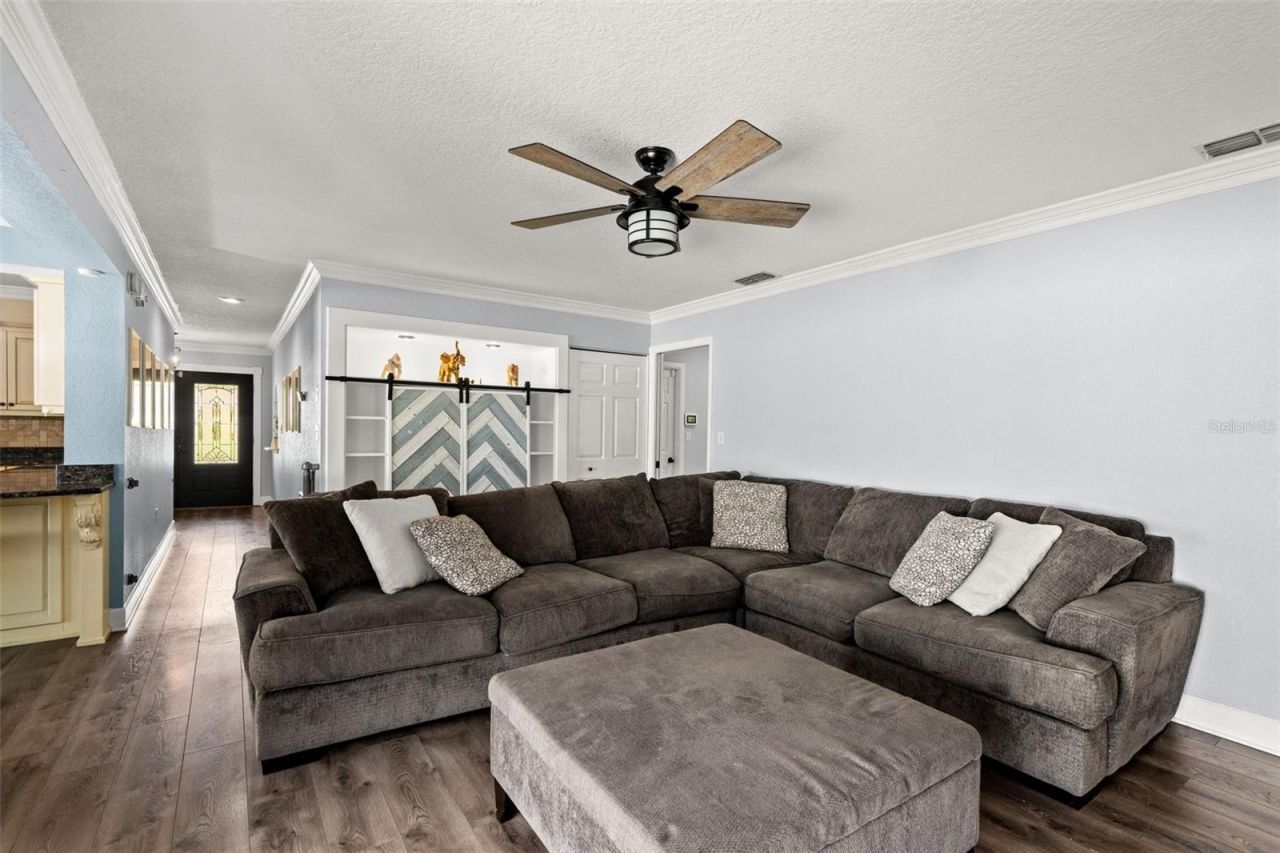 11312 Robert Dr., Seminole, FL 33778 Photo