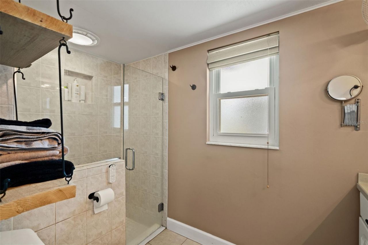 11312 Robert Dr., Seminole, FL 33778 Photo
