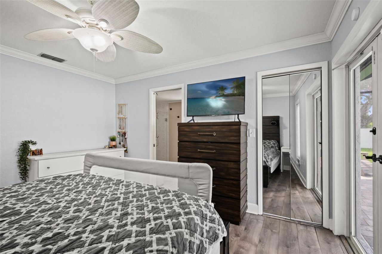 11312 Robert Dr., Seminole, FL 33778 Photo