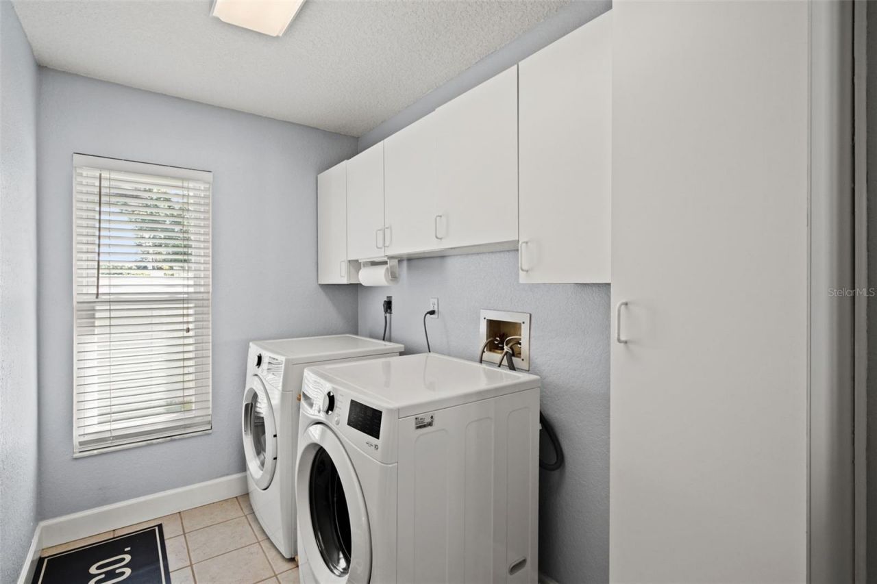 11312 Robert Dr., Seminole, FL 33778 Photo