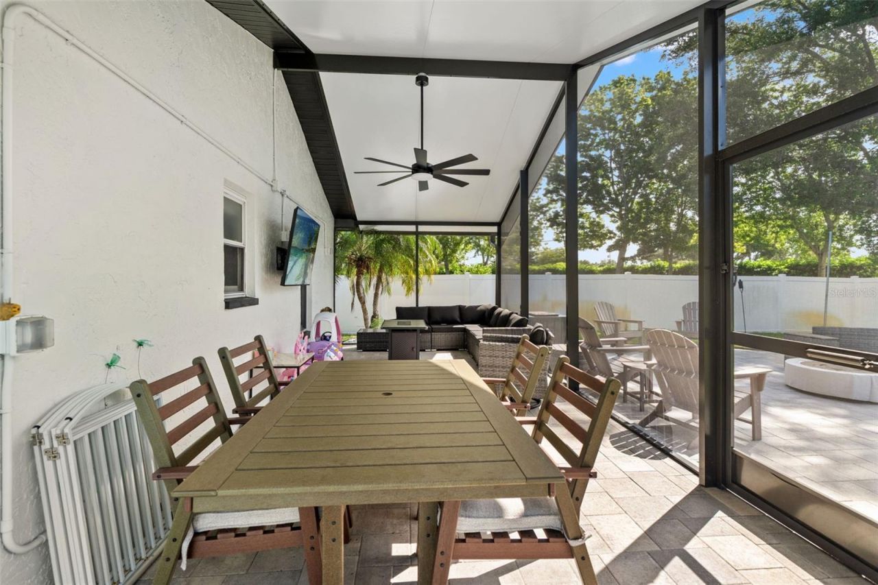 11312 Robert Dr., Seminole, FL 33778 Photo