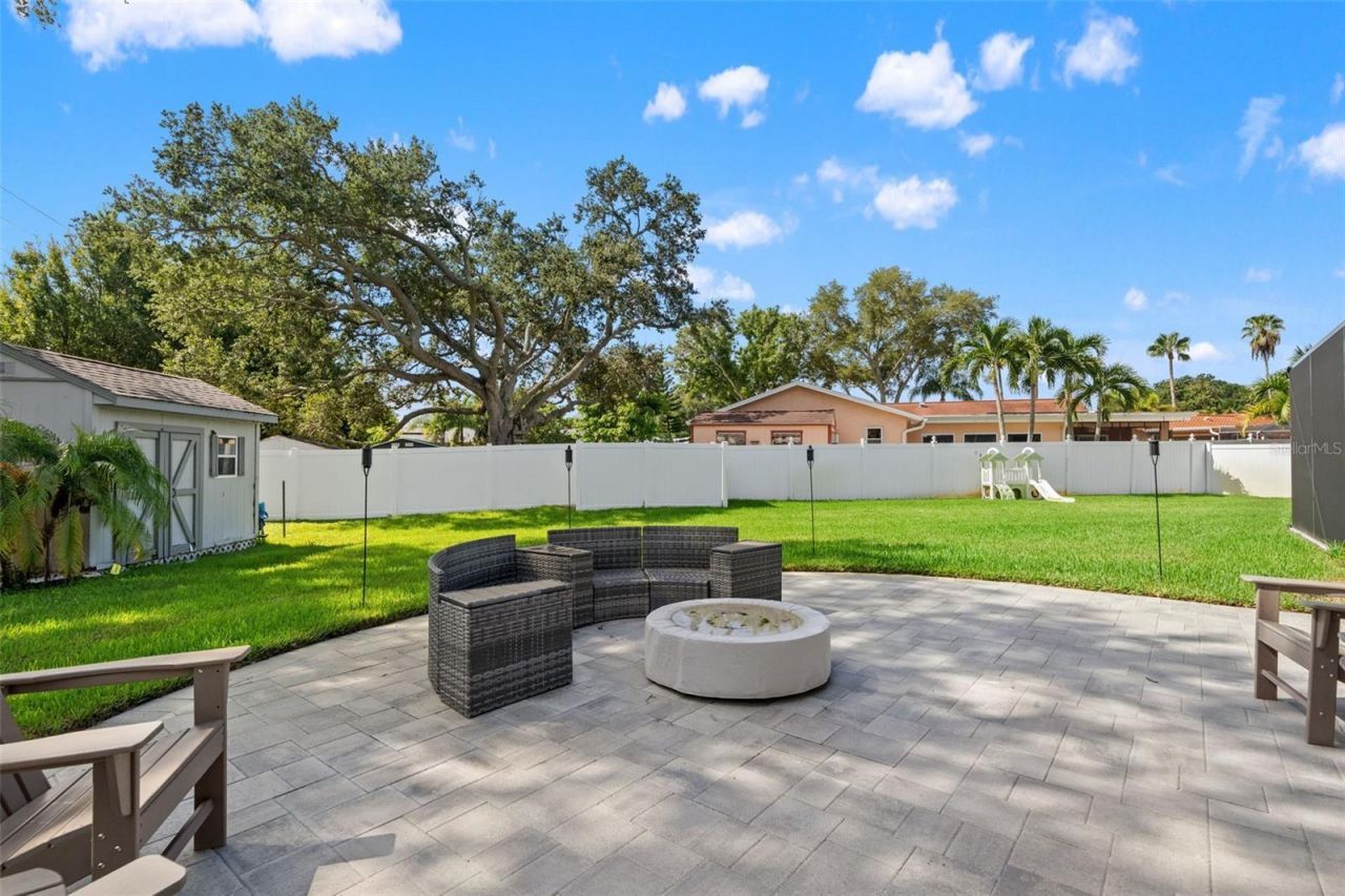 11312 Robert Dr., Seminole, FL 33778 Photo