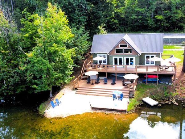 661 Laurel Lake Circle, Madisonville, TN 37354
