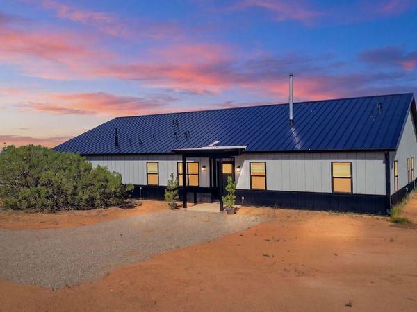 8 S Horton Road , Edgewood, NM 87015