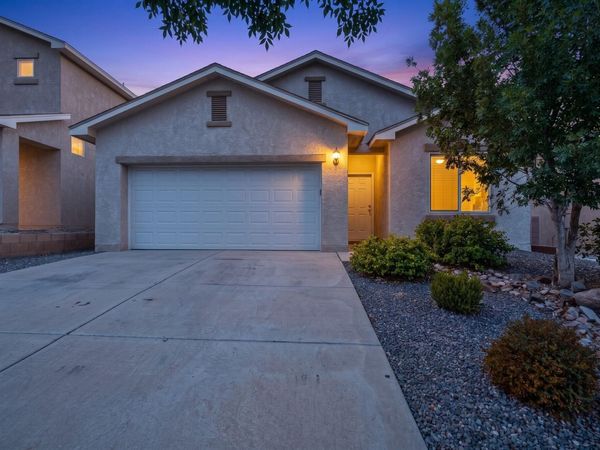 10039 Andrews Avenue SW, Albuquerque, NM 87121