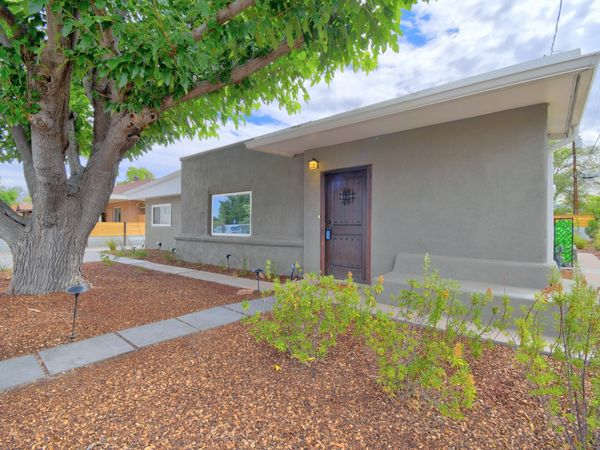 5014 La Cienega Street NW, Albuquerque, NM 87107