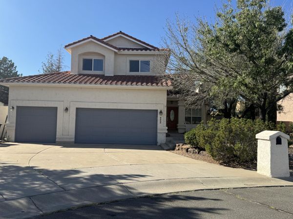 8808 Vallejo Place NE, Albuquerque, NM 87122