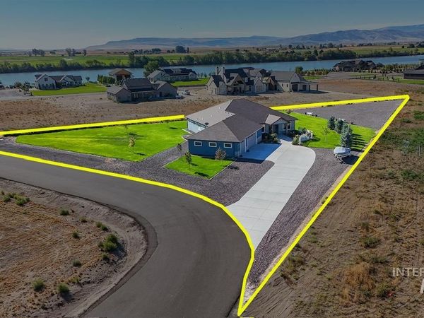 377 Skyline Dr, Rupert, ID 83350