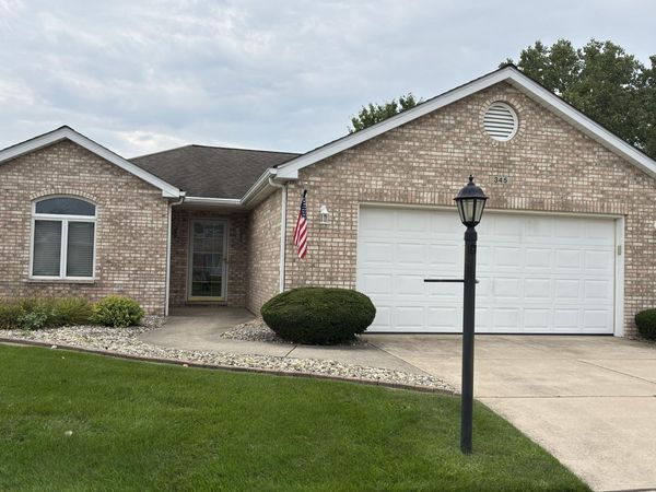 345 W Eastland Circle, Lowell, IN 46356