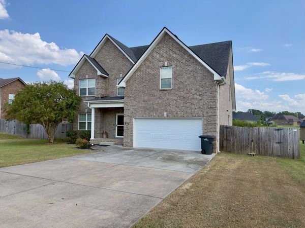 8815 Cole St , Smyrna, TN 37167