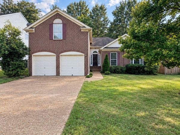 541 Wheatfield Way , Nashville, TN 37209