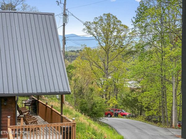 720 Timberlake Drive , Pigeon Forge, TN 37862