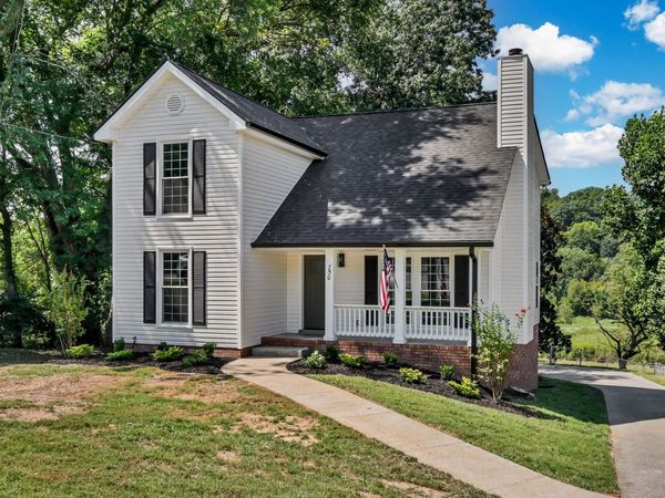 750 W Creek Dr , Clarksville, TN 37040