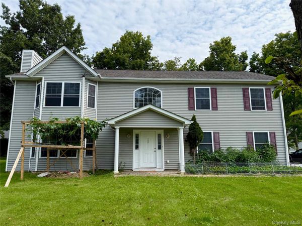 20 3rd Street , Middletown, NY 10940