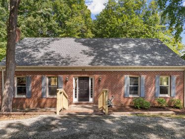 412 BERWICK CT , Charlottesville, VA 22901