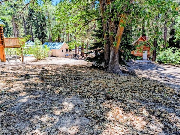 33413 Holcomb Creek, Green Valley Lake, CA 92341