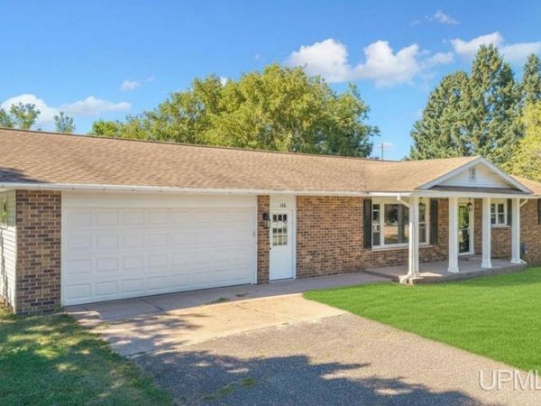 140 Campbell Street, Kingsford, MI 49802