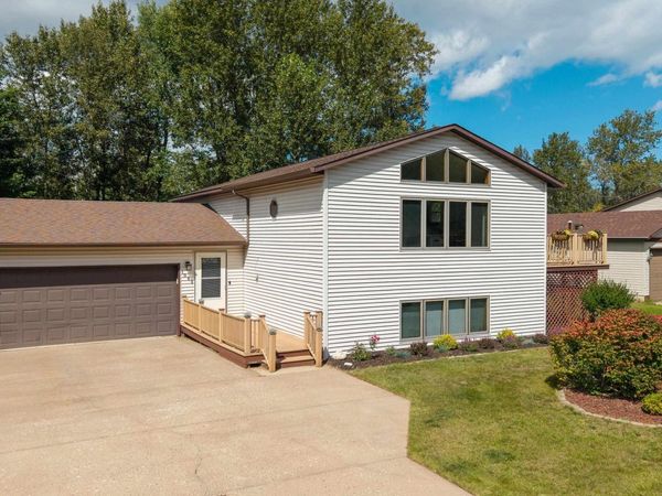 1080 Suncliffe Drive, Ishpeming, MI 49849