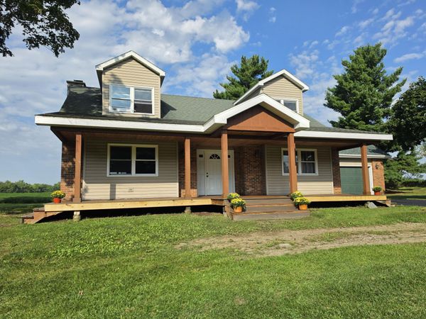 1098 Marshall Street, Coldwater, MI 49036