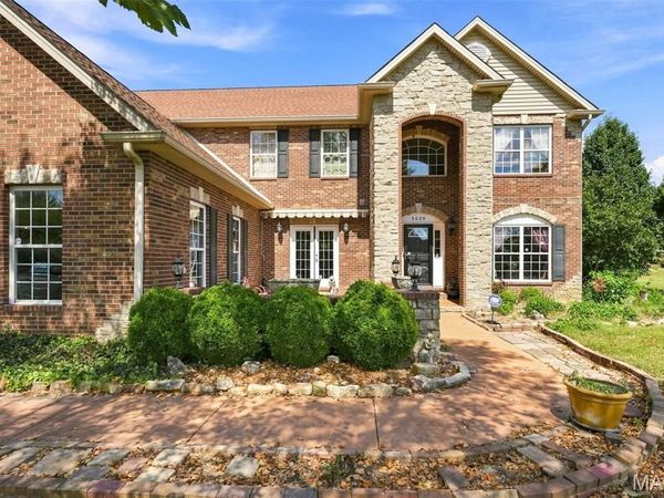 5025 Edinburg Court, Columbia, IL 62236
