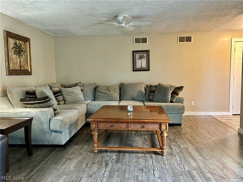 4595 Sheffield Drive, Austintown, OH 44515 Photo 13