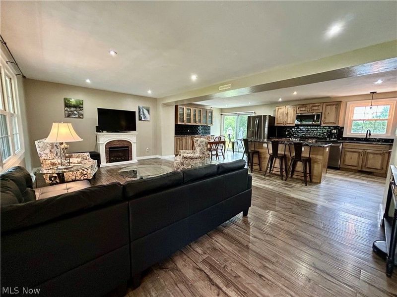 4595 Sheffield Drive, Austintown, OH 44515 Photo 2