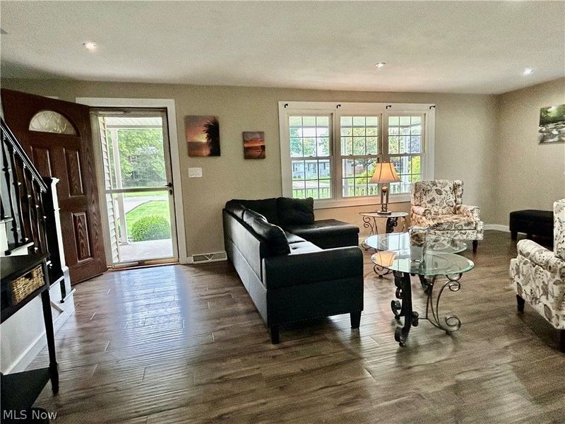 4595 Sheffield Drive, Austintown, OH 44515 Photo 5