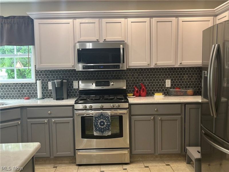 805 Gallo Drive, Brunswick, OH 44212 Photo 18