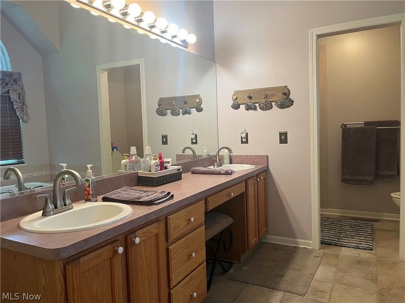 805 Gallo Drive, Brunswick, OH 44212 Photo 26