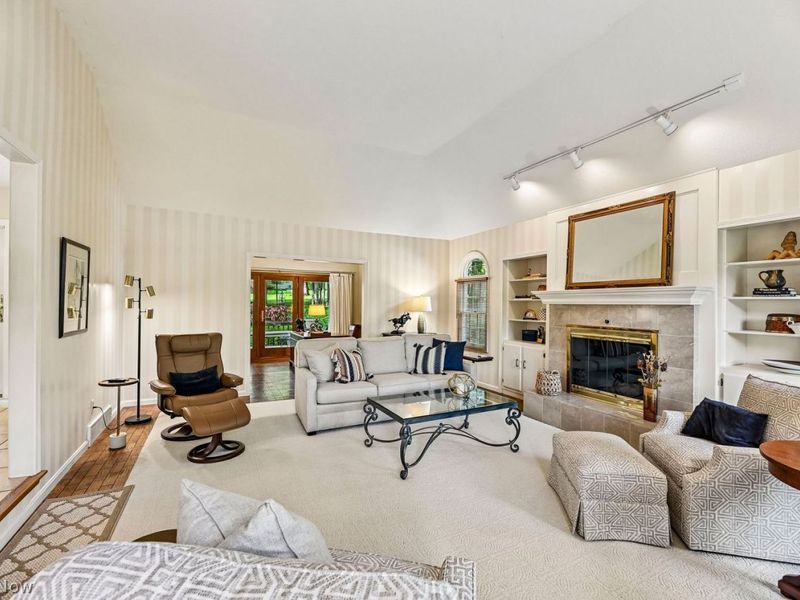 6541 Crabtree Lane , Brecksville, OH 44141 Photo 10