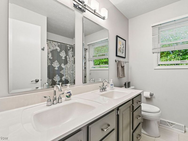 6541 Crabtree Lane , Brecksville, OH 44141 Photo 22